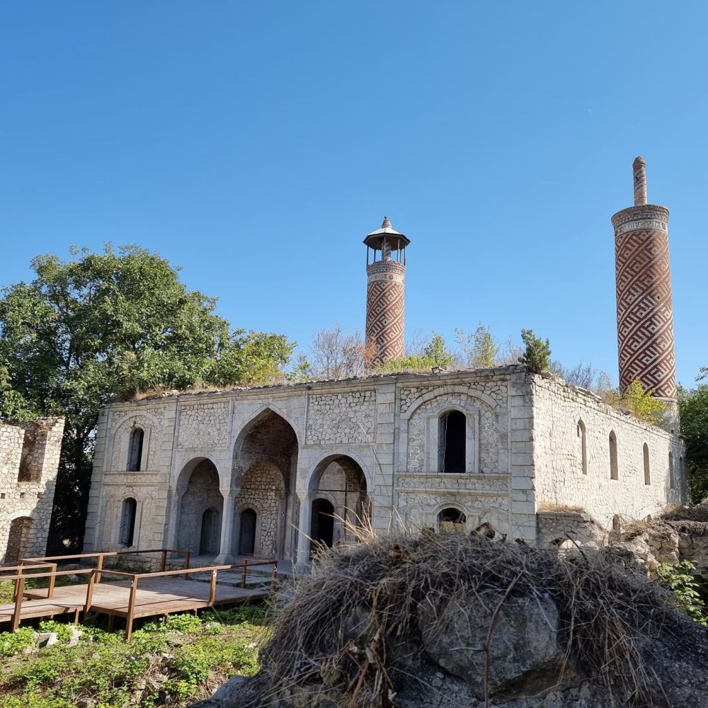 Aşağı Gövhər ağa məscidi